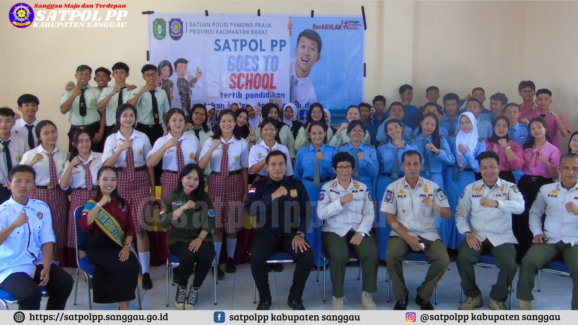 Satpol PP Prov. KalBar berkolaborasi dengan Satpol PP Kab. Sanggau dalam pelaksanaan kegiatan “Satpol PP Goes to School”